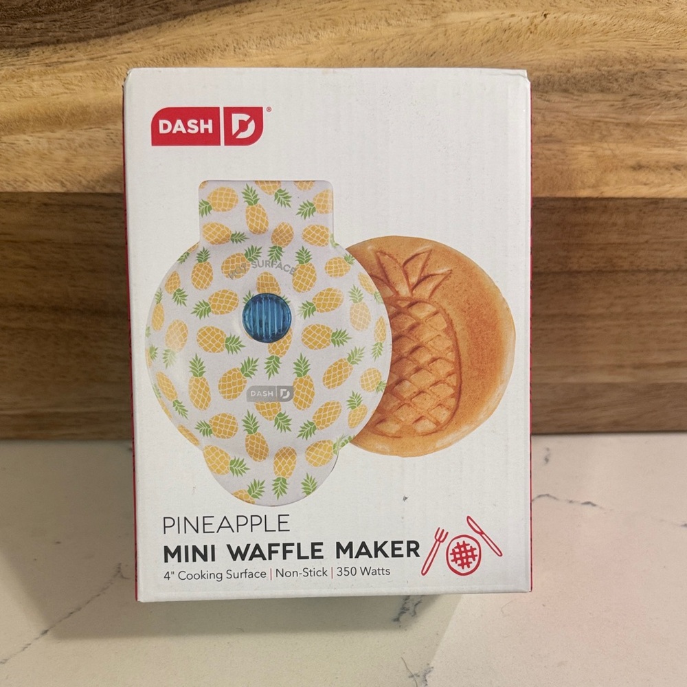 Dash Pineapple Mini Waffle Maker